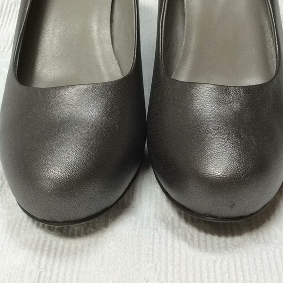 Eileen Fisher Pure II Metallic Leather Pumps 8 👠 - Picture 7 of 8